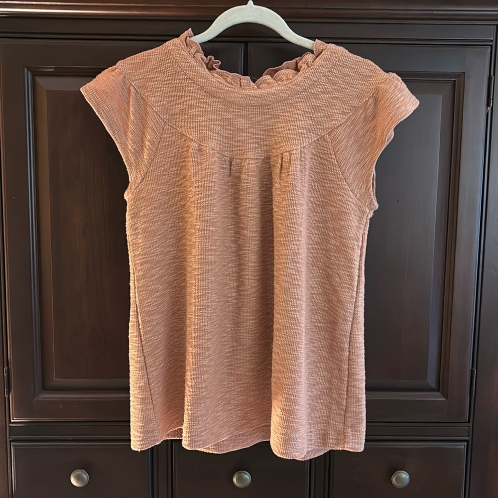 L Wishlist pumpkin short sleeved textured swing top, button back